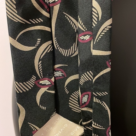 Givenchy Monsieur Abstract Swirl Geometric Design Italian Silk Tie Made in USA - Picture 12 of 14